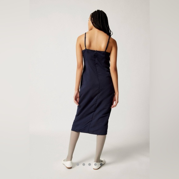 Motel Daisha Ruched Midi Dress (navy) NEW - Picture 5 of 8